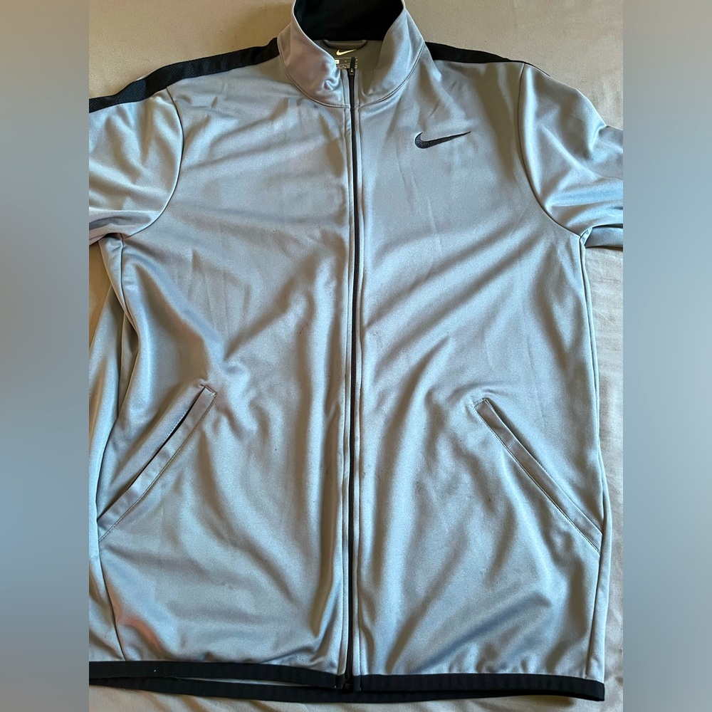 Nike Sweater Mens Adult Large Gray Therma Dri-Fit  Sweater No hood